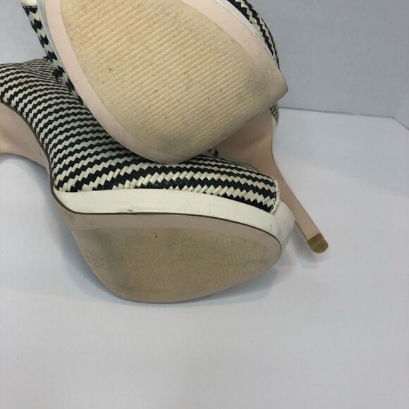 Madison black and white geo design peep toe heels - Picture 10 of 12